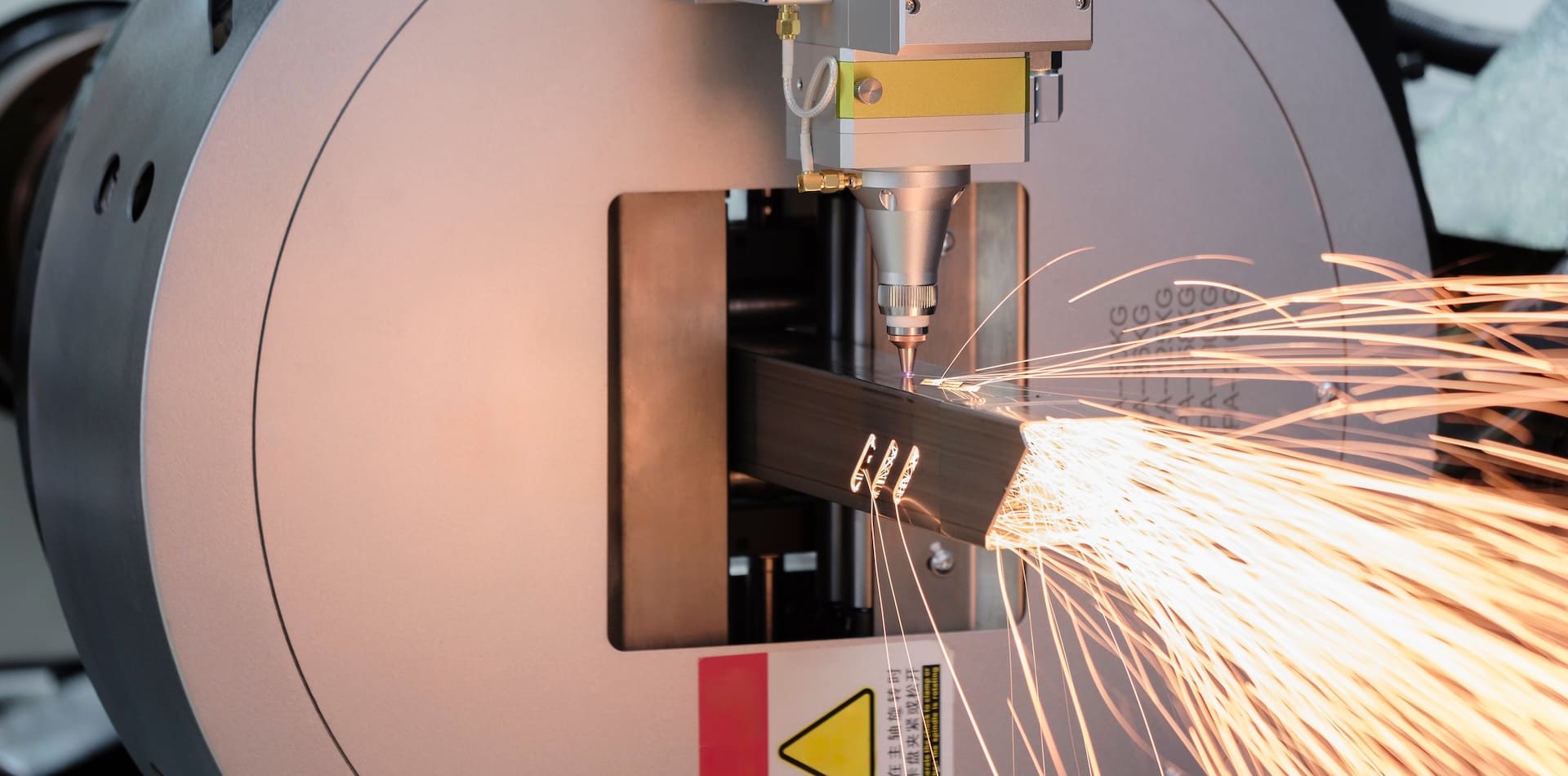 Quando optar pelo corte laser em tubos metálicos