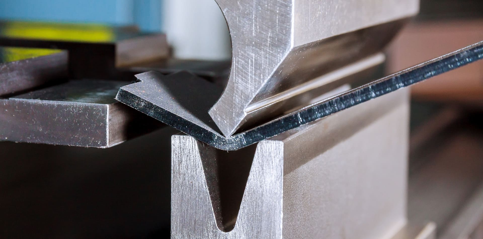 Metalomecânica de Alta Precisão O que define a qualidade na indústria moderna